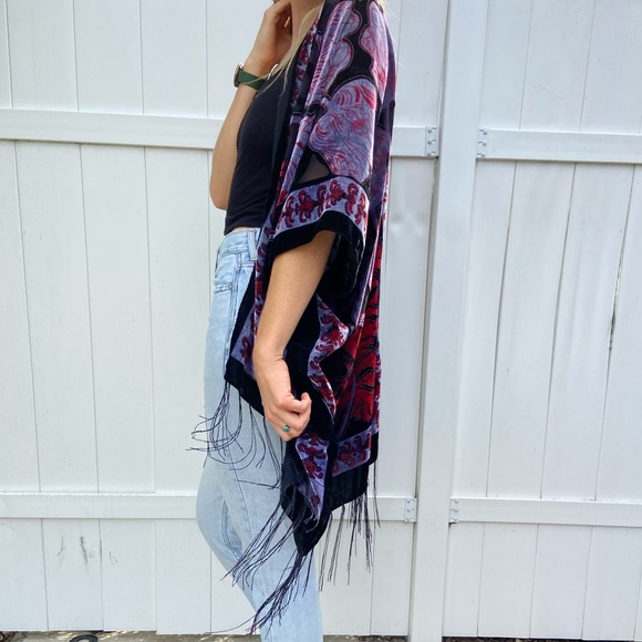 One of a kind velvet kimono from Australia ‼️💜 - Picture 2 of 15